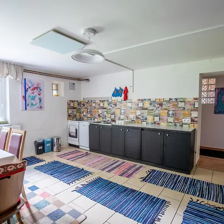 Art In Waldfrieden *