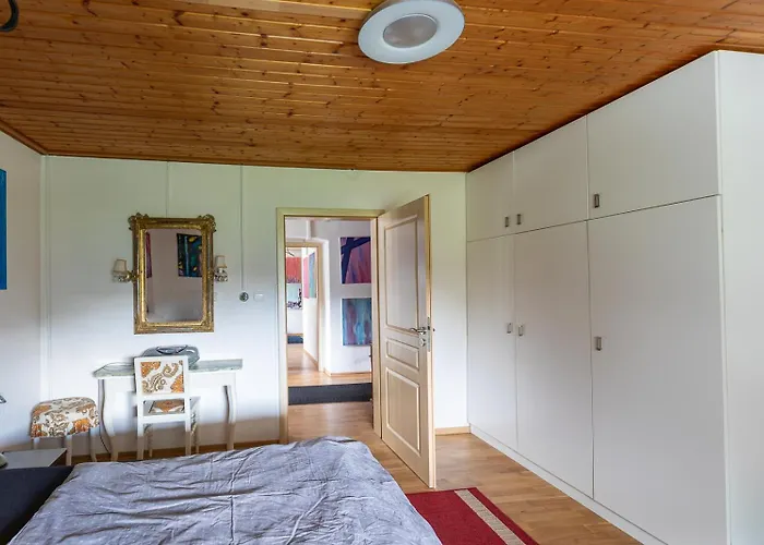 Art In Waldfrieden סמרינג