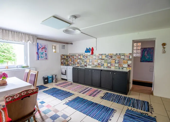 Art In Waldfrieden *