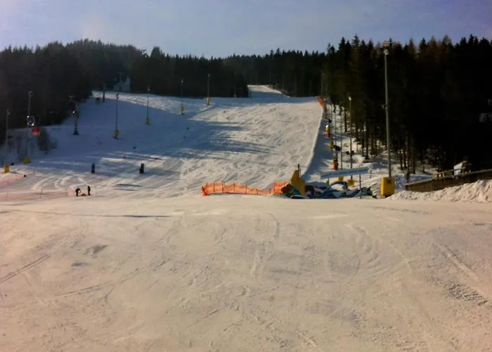 Art In Waldfrieden * סמרינג